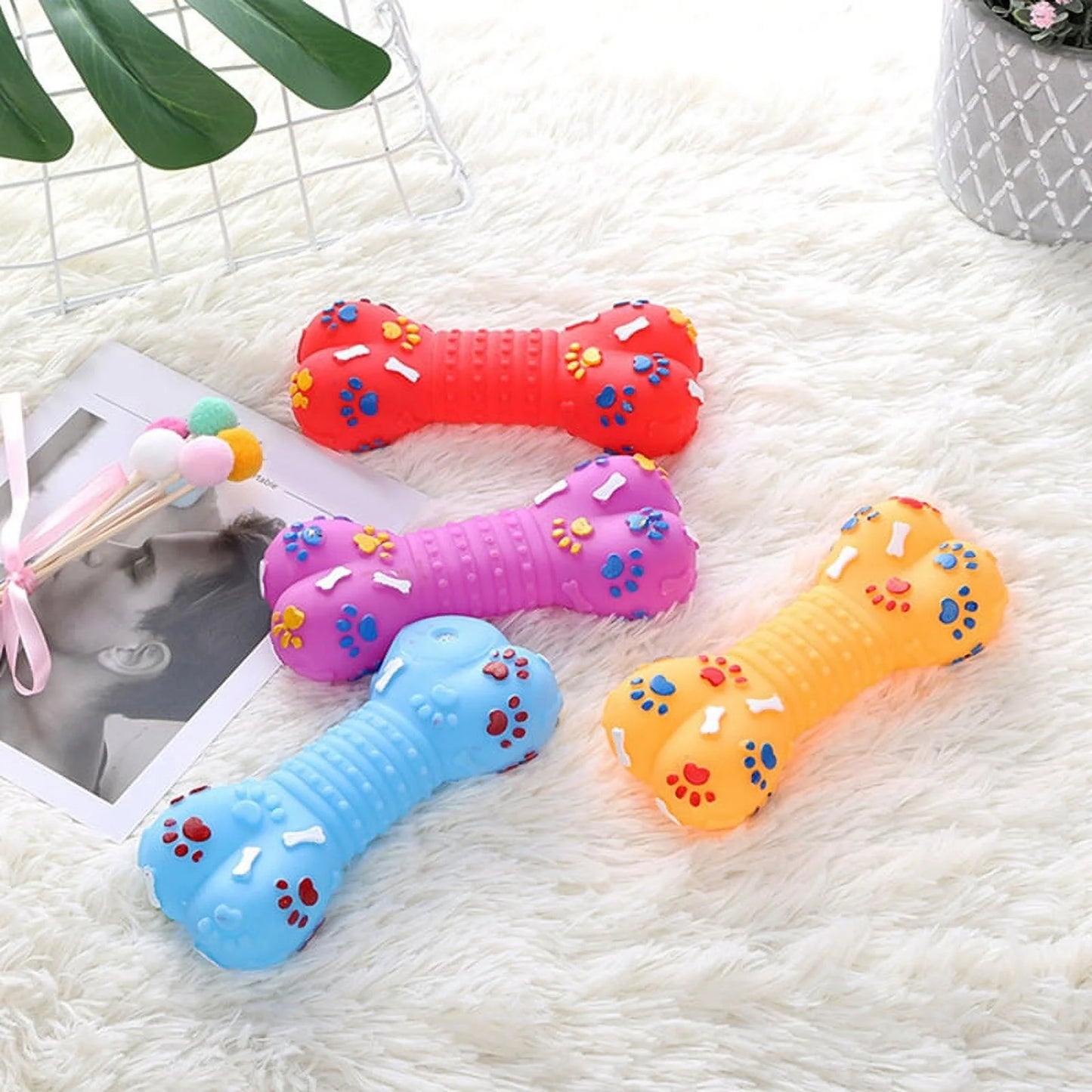 Dog Squeaky Toy Plastic Training Funny Bone Shape Dog Toy Dog Play Toy for Puppy, Random Color